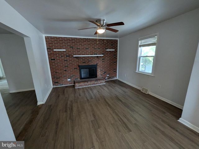 860 VELDE AVE, Pennsauken, NJ 08110
