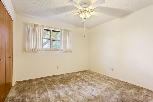 357 S Lindenwood, Hewitt, TX 76643