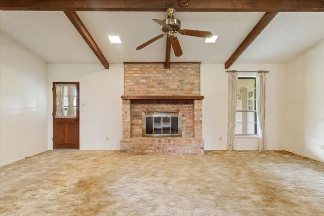 357 S Lindenwood, Hewitt, TX 76643