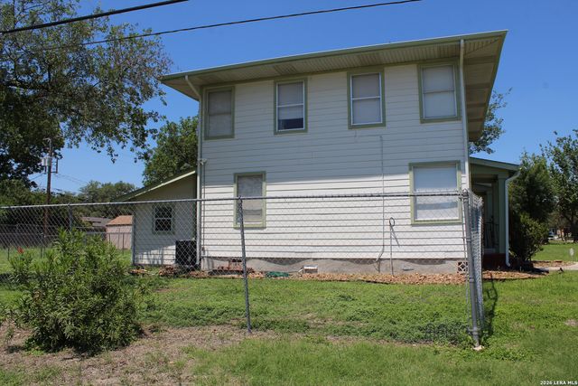 204 SENISA DR, San Antonio, TX 78228