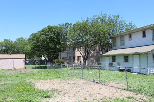204 SENISA DR, San Antonio, TX 78228