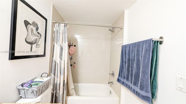 601 NE 23rd St 1605, Miami, FL 33137