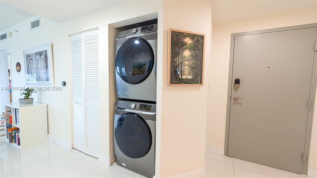 601 NE 23rd St 1605, Miami, FL 33137