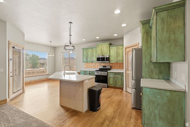 3879 LONDON LN, Santa Clara, UT 84765