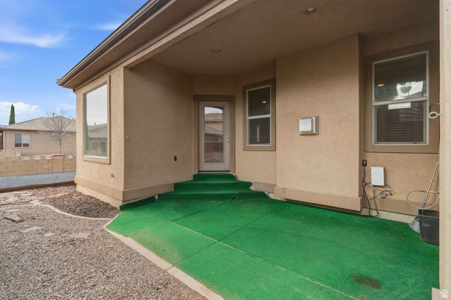 3879 LONDON LN, Santa Clara, UT 84765