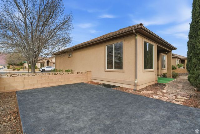 3879 LONDON LN, Santa Clara, UT 84765