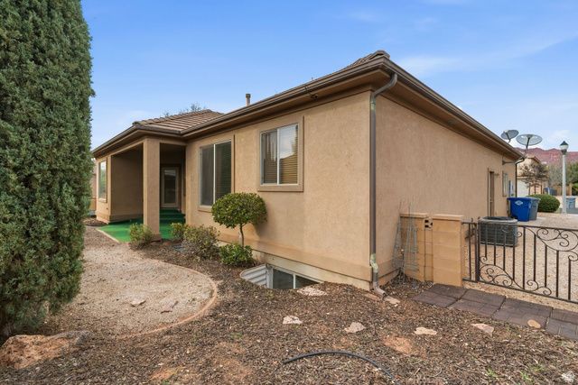 3879 LONDON LN, Santa Clara, UT 84765