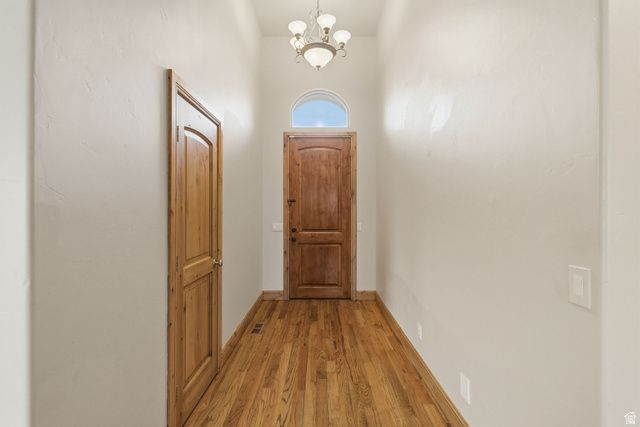 3879 LONDON LN, Santa Clara, UT 84765