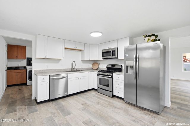 4008 Allan Place, Anchorage, AK 99508