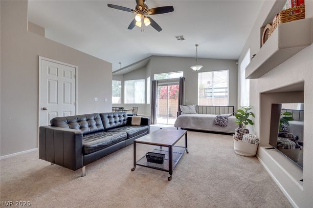 9588 Ensworth Street, Las Vegas, NV 89123