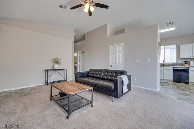 9588 Ensworth Street, Las Vegas, NV 89123
