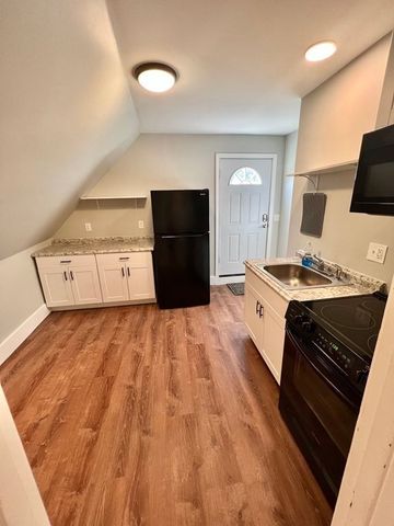 130 Vernon Street 2, Worcester, MA 01610