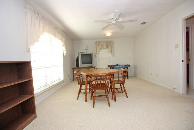 400 S Fordyce Street, Blooming Grove, TX 76626