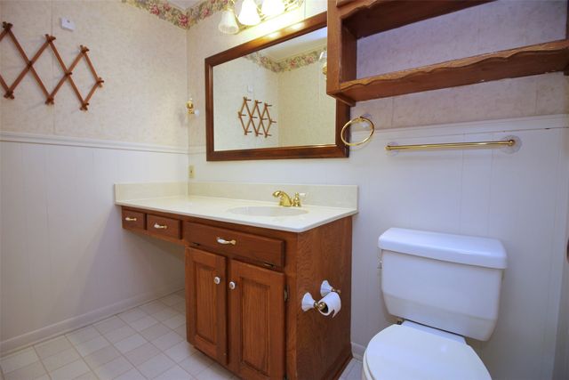 400 S Fordyce Street, Blooming Grove, TX 76626