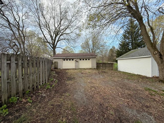 3967 Berrien Street, Weesaw Twp, MI 49125