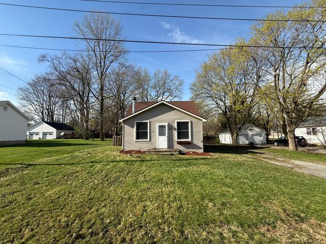 3967 Berrien Street, Weesaw Twp, MI 49125