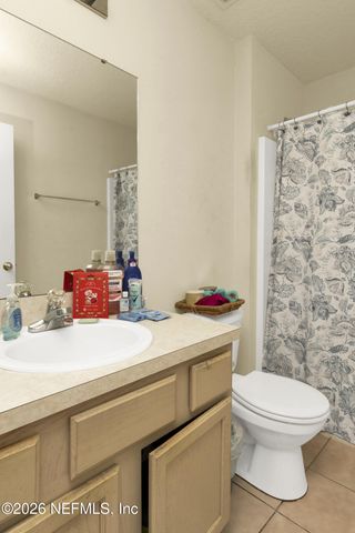6111 MAGGIES Circle 115, Jacksonville, FL 32244