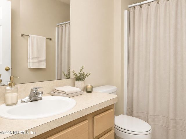 6111 MAGGIES Circle 115, Jacksonville, FL 32244