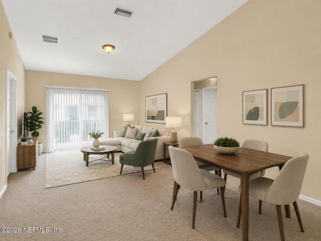 6111 MAGGIES Circle 115, Jacksonville, FL 32244