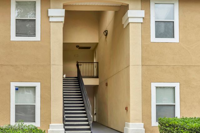6111 MAGGIES Circle 115, Jacksonville, FL 32244