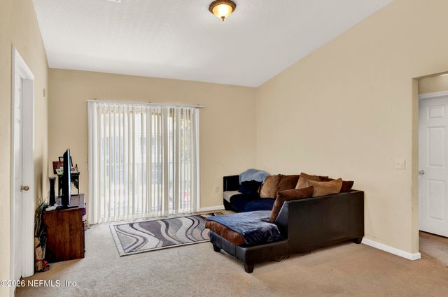 6111 MAGGIES Circle 115, Jacksonville, FL 32244