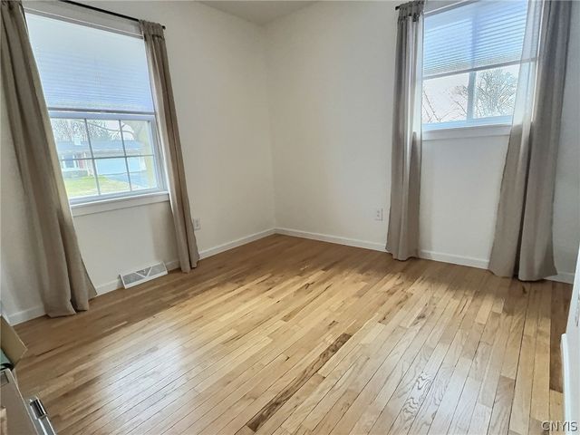 817 Lamont Cir, Cortlandville, NY 13045