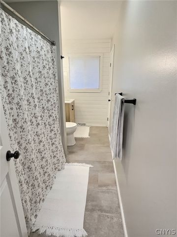 817 Lamont Cir, Cortlandville, NY 13045