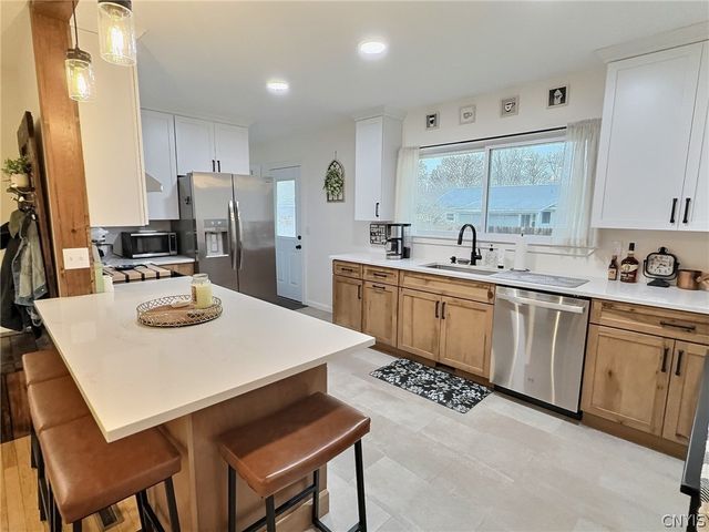 817 Lamont Cir, Cortlandville, NY 13045