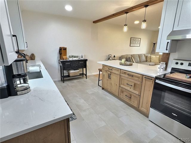 817 Lamont Cir, Cortlandville, NY 13045