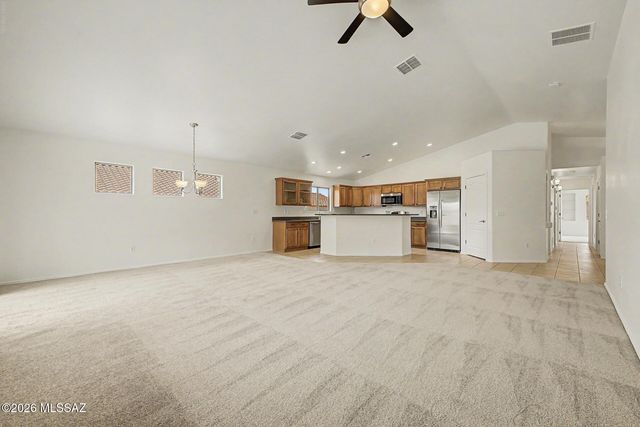 476 S Lower Chord Road, Vail, AZ 85641