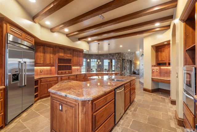 525 Cable Canyon Way, Fernley, NV 89408