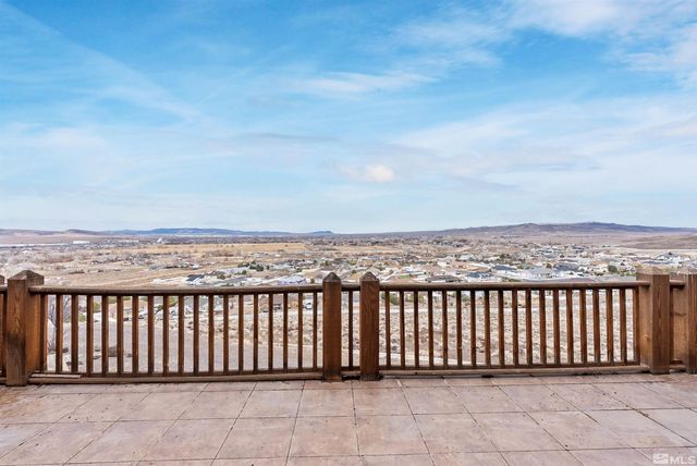 525 Cable Canyon Way, Fernley, NV 89408