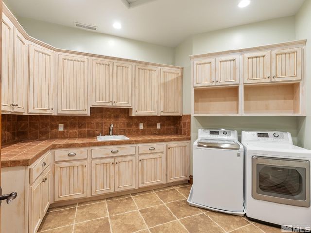 525 Cable Canyon Way, Fernley, NV 89408