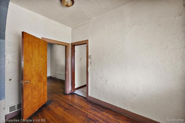 20127 Birwood Street, Detroit, MI 48221