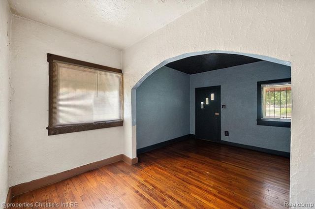 20127 Birwood Street, Detroit, MI 48221