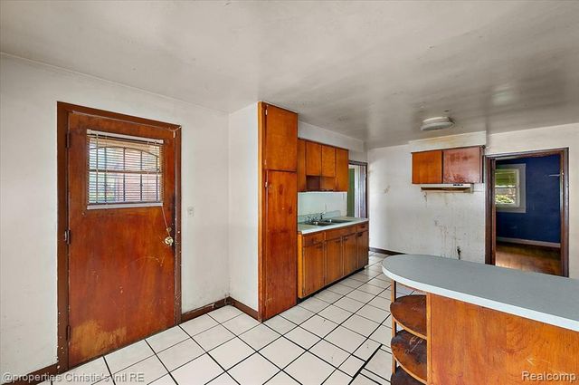 20127 Birwood Street, Detroit, MI 48221