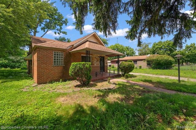 20127 Birwood Street, Detroit, MI 48221