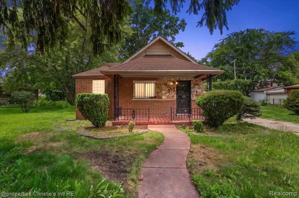 20127 Birwood Street, Detroit, MI 48221