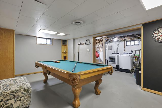 327 E Jeffrey Place, Columbus, OH 43214