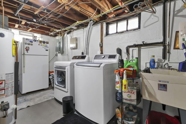 327 E Jeffrey Place, Columbus, OH 43214