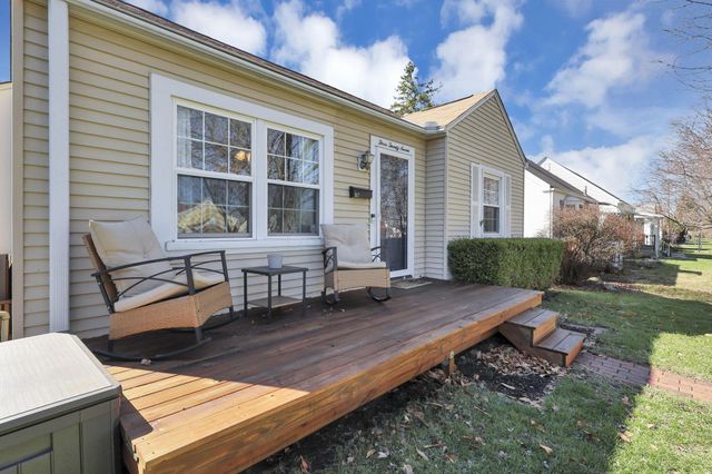 327 E Jeffrey Place, Columbus, OH 43214