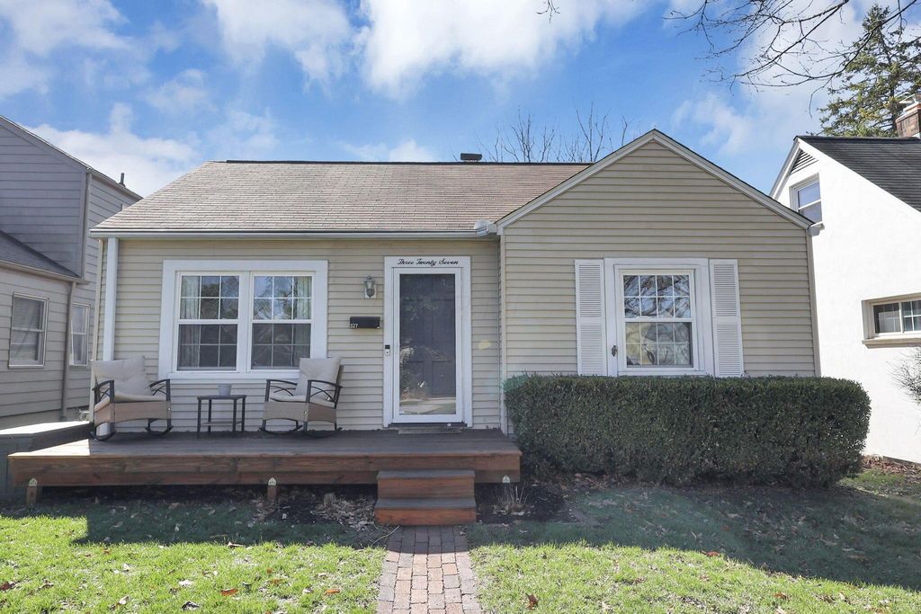 327 E Jeffrey Place, Columbus, OH 43214