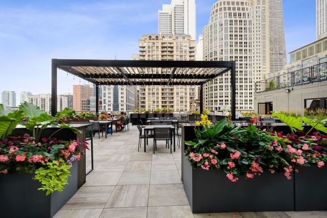 30 E Huron Street 3005, Chicago, IL 60611