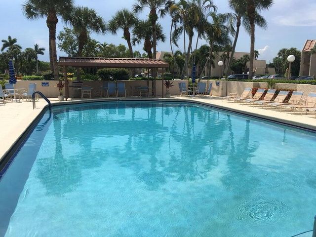 4070 Tivoli Court 202, Lake Worth, FL 33467