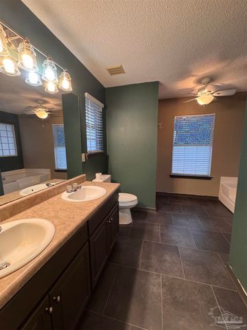 3762 Mcnemar Ct, Gulf Breeze, FL 32563