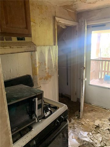 2119 Allison St, Mckeesport, PA 15132