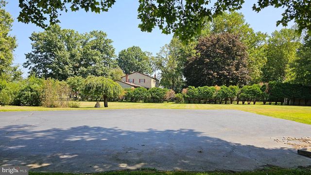 441 DUTCH NECK, East Windsor, NJ 08520