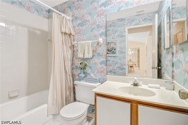 1406 Churchill CIR 203, Naples, FL 34116