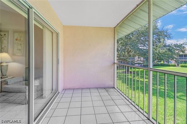 1406 Churchill CIR 203, Naples, FL 34116