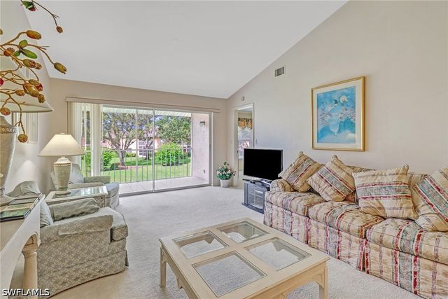 1406 Churchill CIR 203, Naples, FL 34116